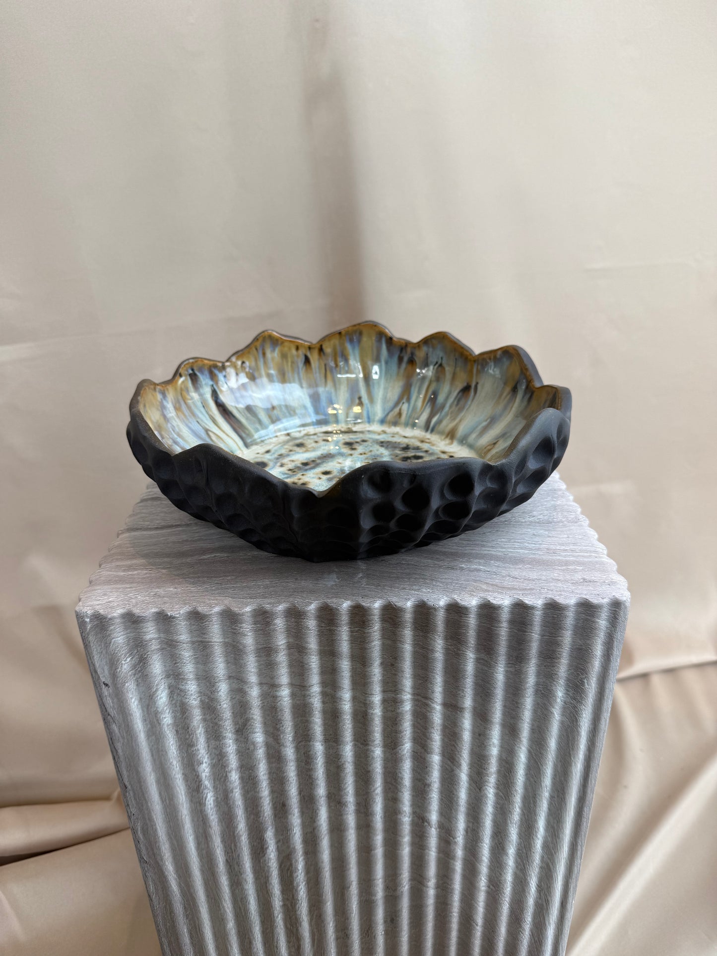 Mørkt østersfad ø 28 cm - 054
