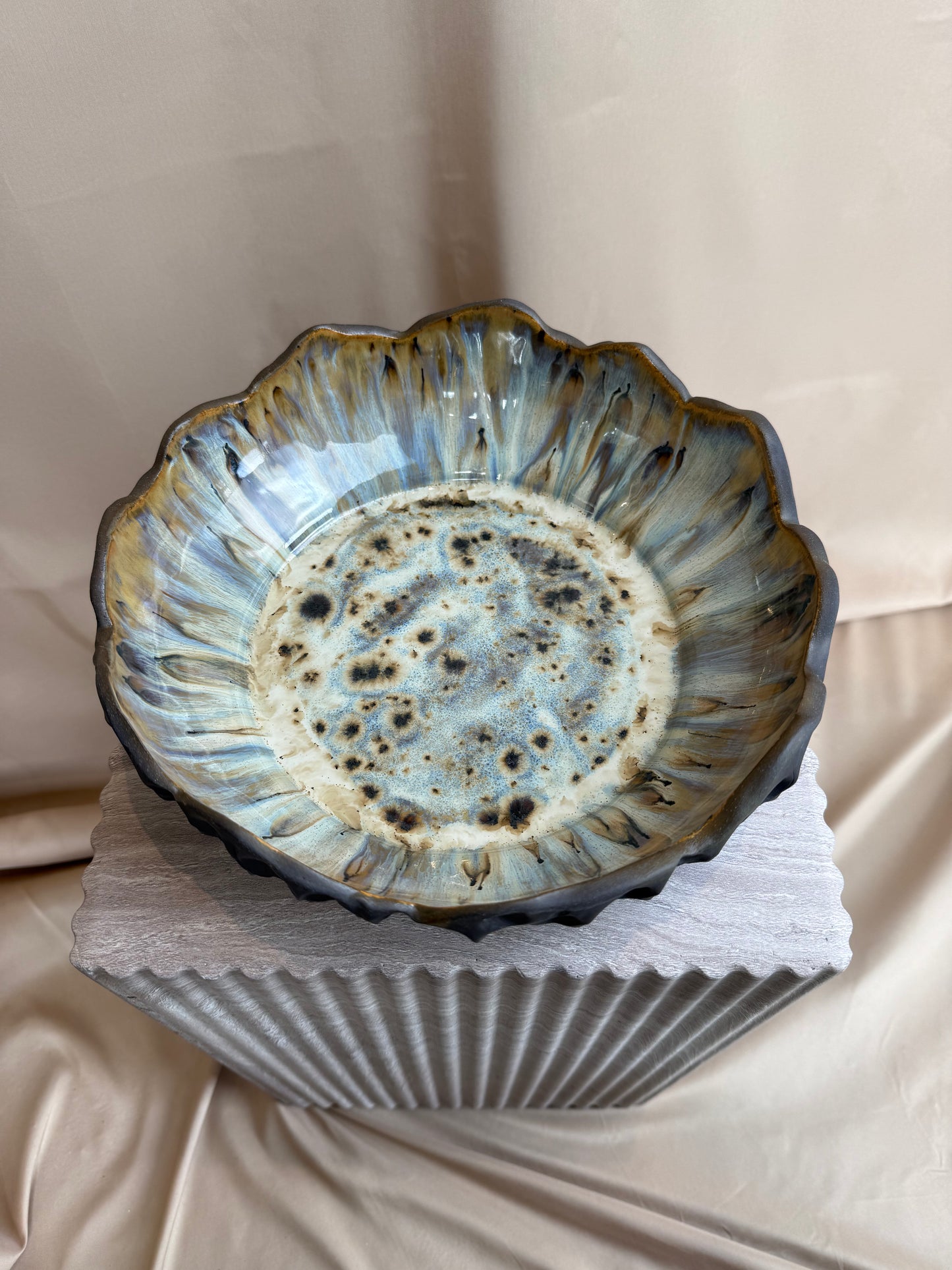 Mørkt østersfad ø 28 cm - 054
