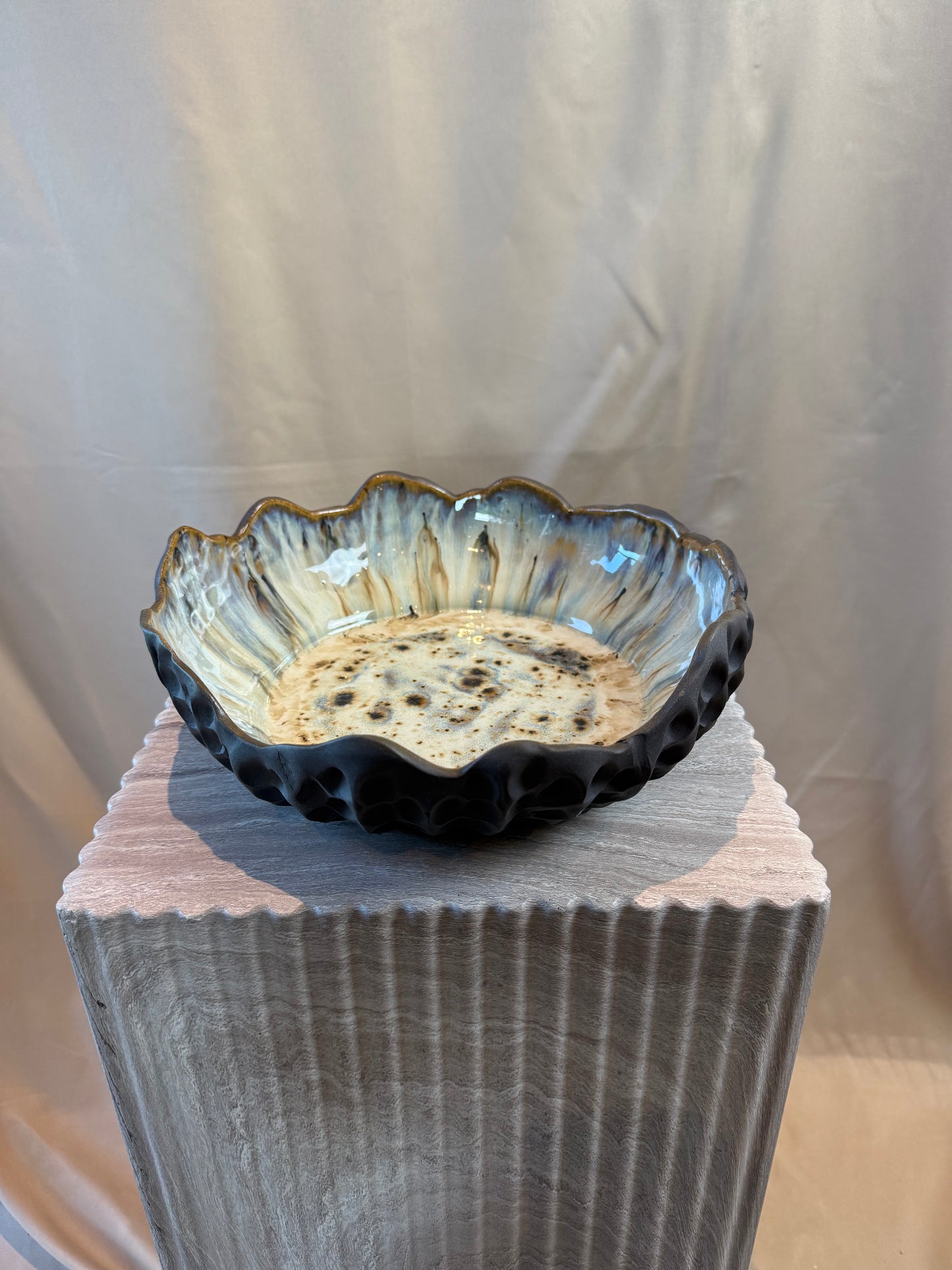 Mørkt østersfad ø 28 cm - 068