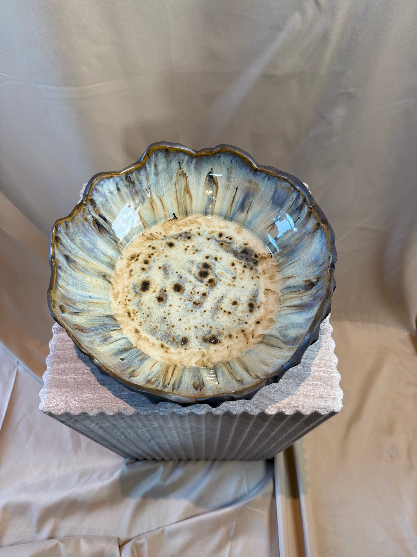Mørkt østersfad ø 28 cm - 068