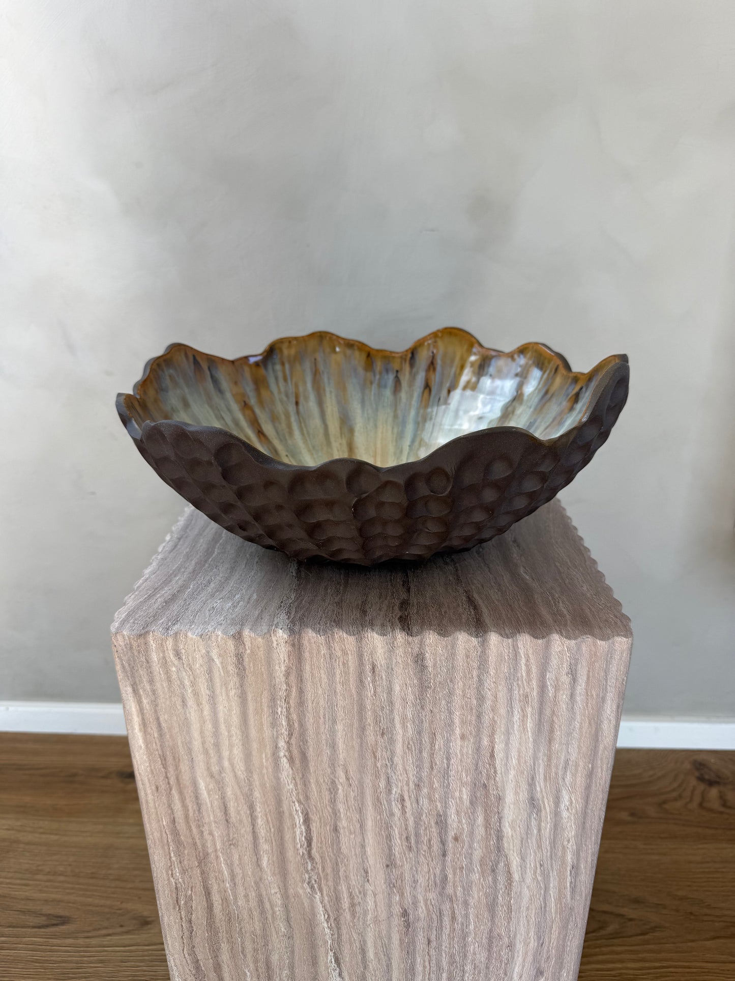 Østersskål i sort ler ø 33 cm - 0118
